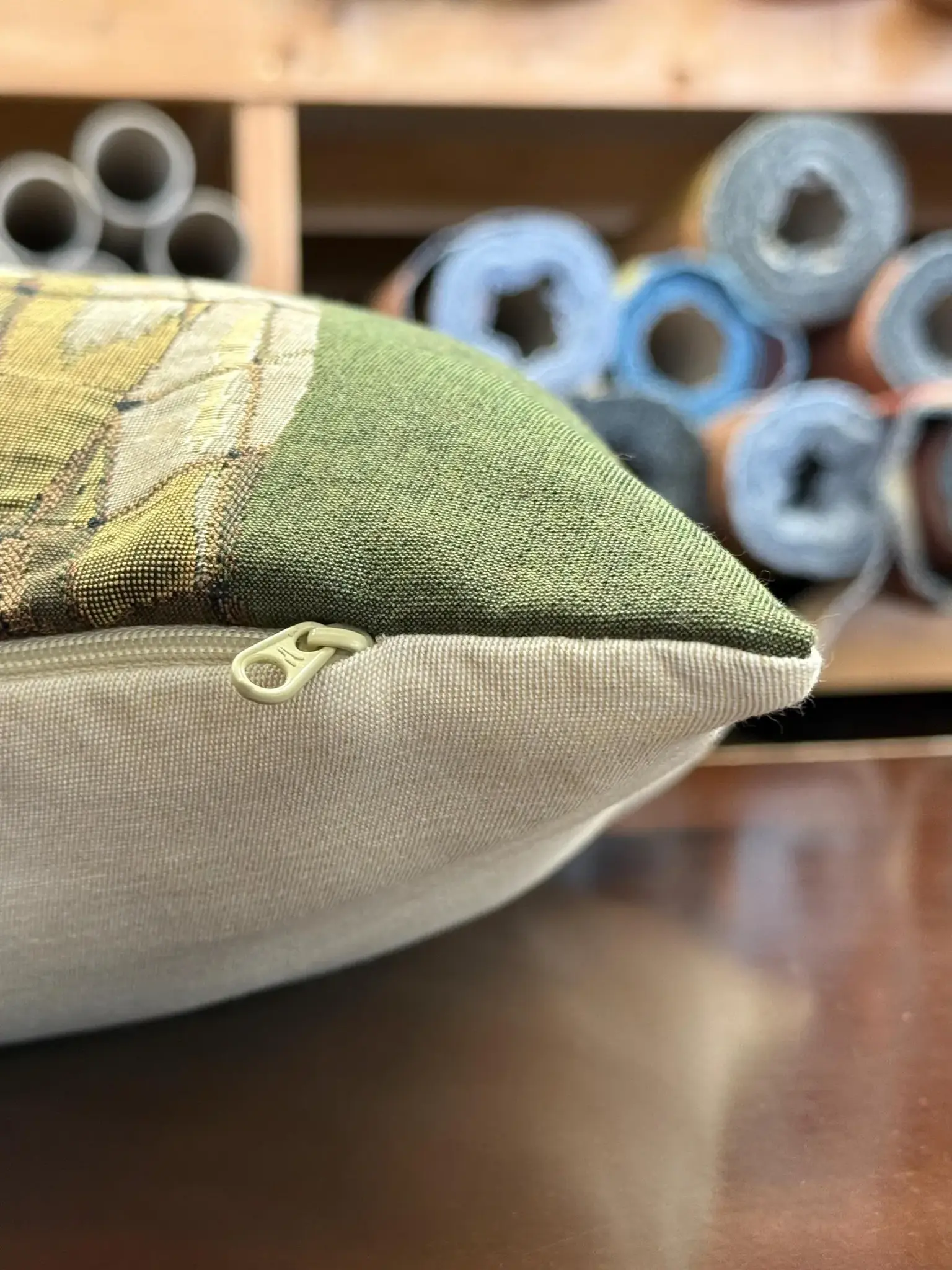 Yapatkwa Lady Esterhazy - jacquard geweven kussenhoes