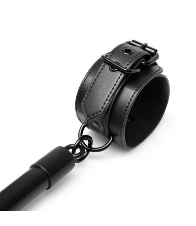 Hog Tie Cross Stang Met Boeien - Zwart