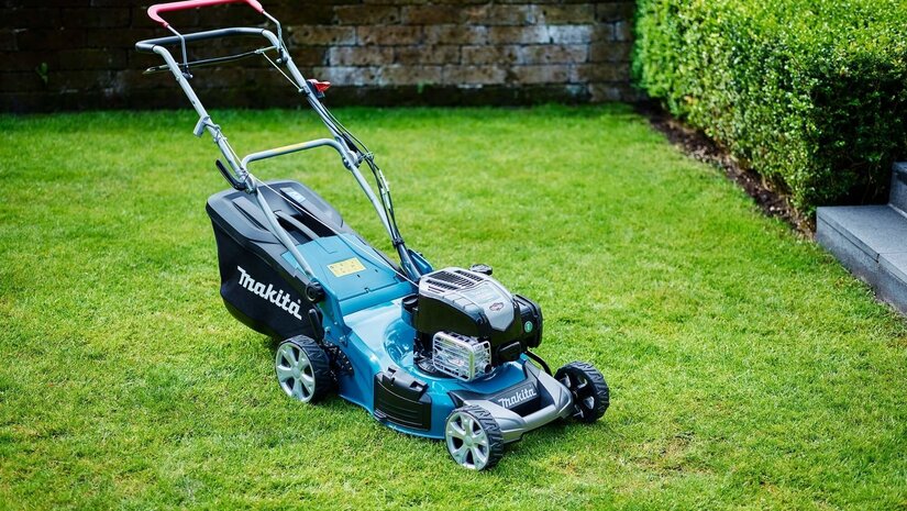 Advies over grasmaaiers en verticuteren