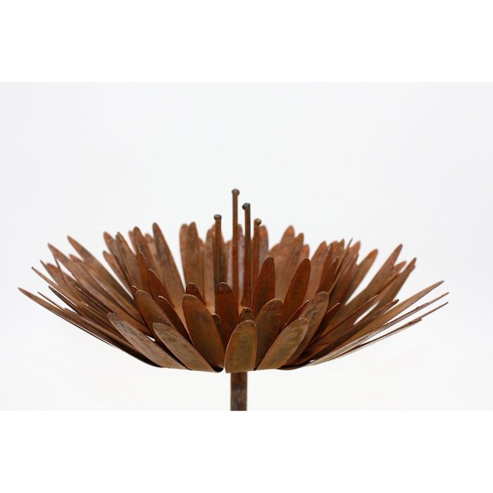 Roest decoratie plugchrysant | op balk | Patina tuindecoratie