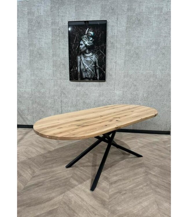 Rond ovaal eiken eettafel matte lak 200x90 *showroom