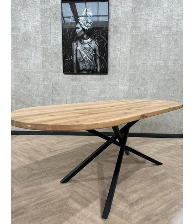 Rond ovaal eiken eettafel matte lak 200x90 *showroom