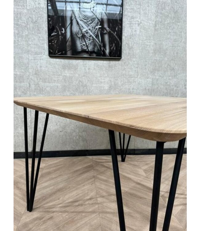 Kleine eiken eettafel met hairpin pootjes 120x100 *nieuw