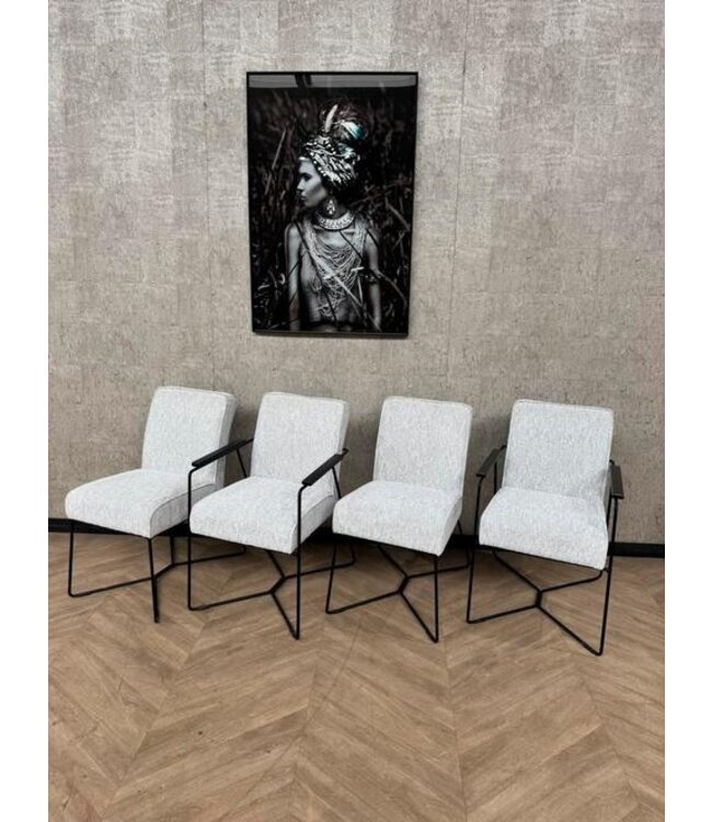 Setje 4 eetkamerstoelen wit/licht grijs Novy *showroom