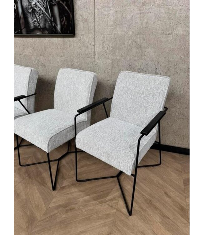 Setje 4 eetkamerstoelen wit/licht grijs Novy *showroom