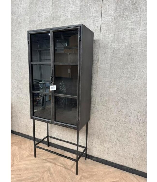 ByBoo By boo Ventana hoge vitrine kast