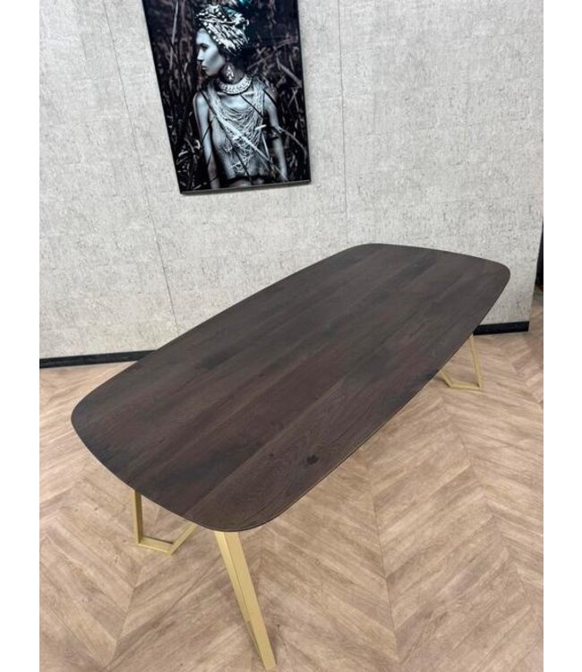 Eiken eettafel donker bruin + gouden frame 210x110 *showroom