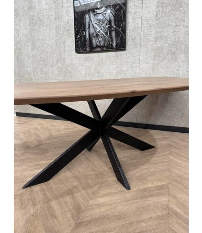 Eiken eettafel Leaf Cinnemon 240x110 *showroom