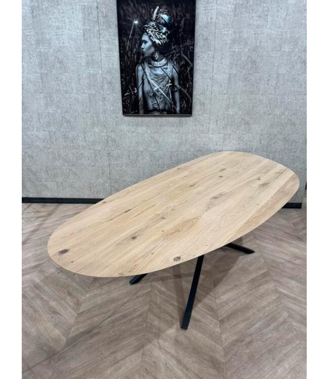 Eiken eettafel organische vorm Leaf 250x110 *nieuw