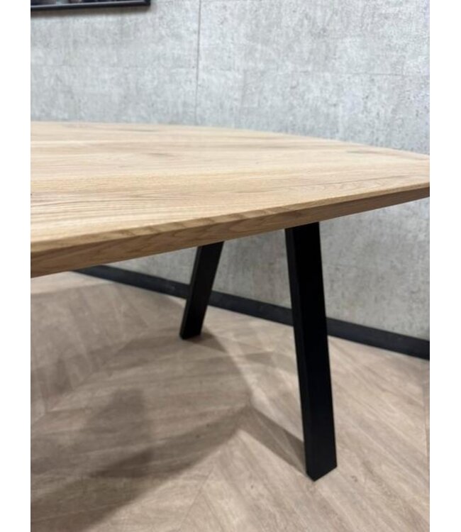 Eiken eettafel Deens ovaal 230cm x 110cm *nieuw