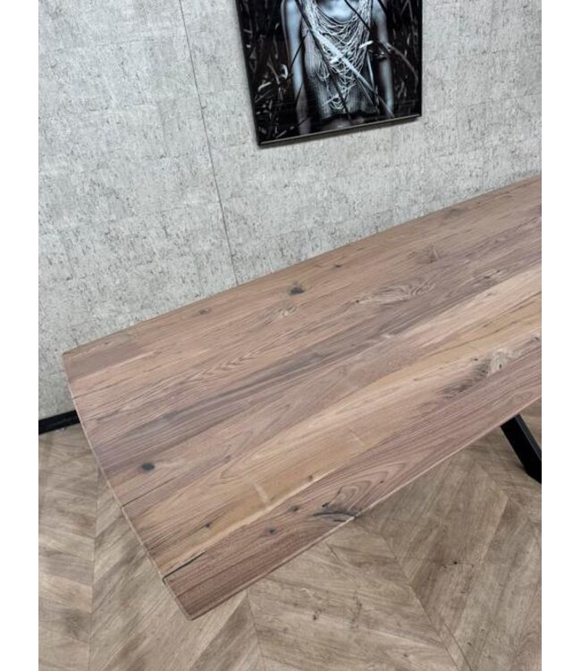 Grote eettafel notenhout 280x110 incl frame *showroom