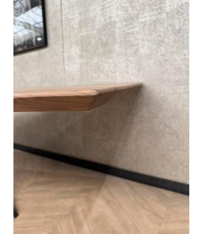 Grote eettafel notenhout 280x110 incl frame *showroom