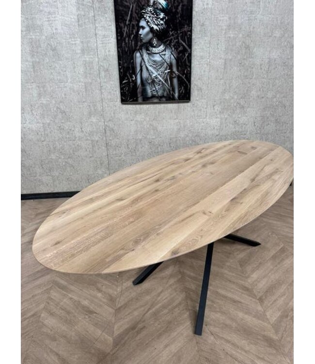 Grote eiken eettafel ovaal 260cm x 120cm incl frame