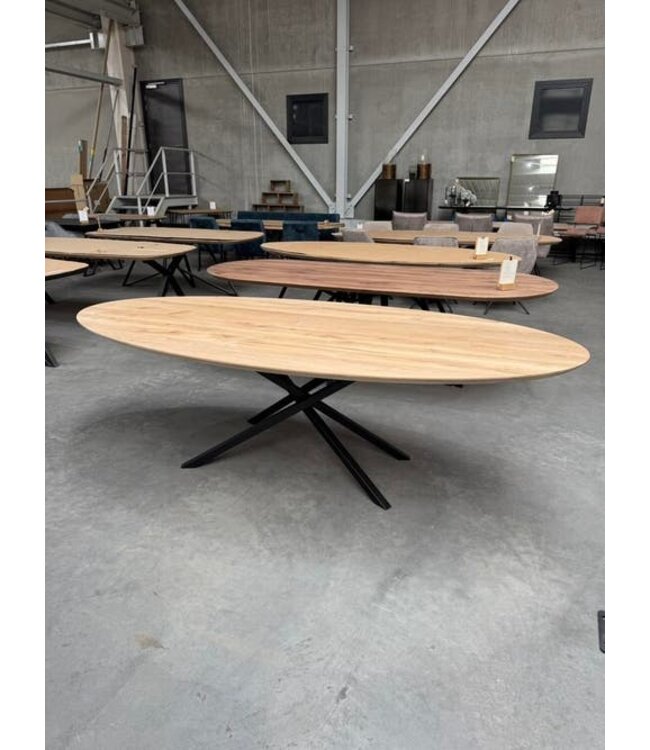 Grote eiken eettafel ovaal 260cm x 120cm incl frame