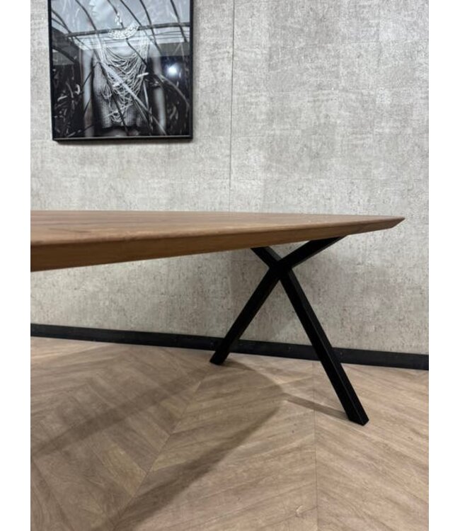 Eiken eettafel Deens ovaal september 240x110 *showroom
