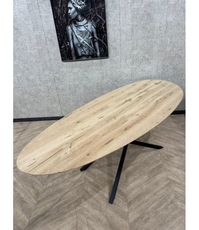 Eiken eettafel organische vorm Stone 240x100 *showroom