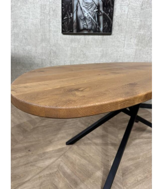 Eiken organische vorm eettafel Leaf 220x100 bruin *showroom