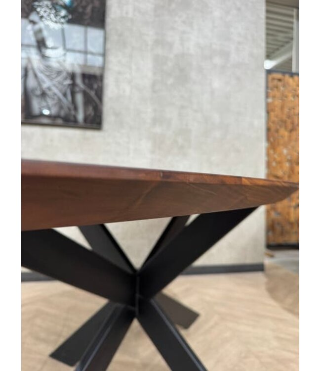 Massief noten hout eettafel ovaal 220x100 *nieuw