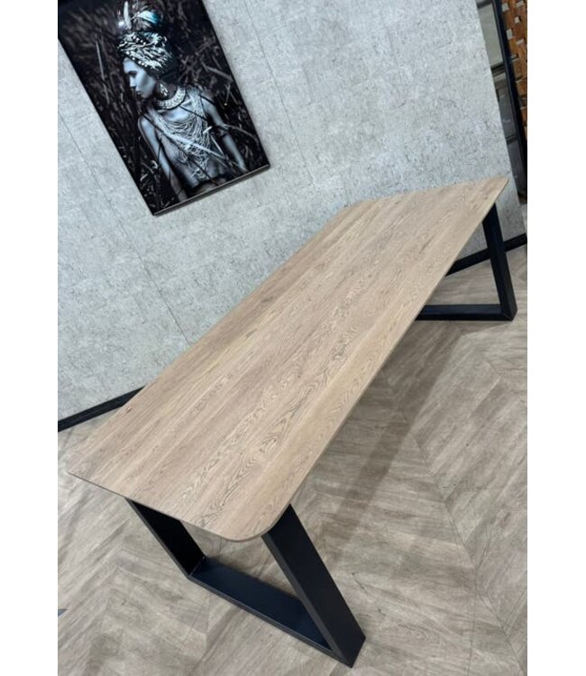 Eiken eettafel 220x100 antraciet frame *showroom