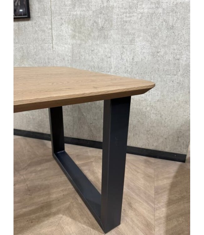 Eiken eettafel 220x100 antraciet frame *showroom