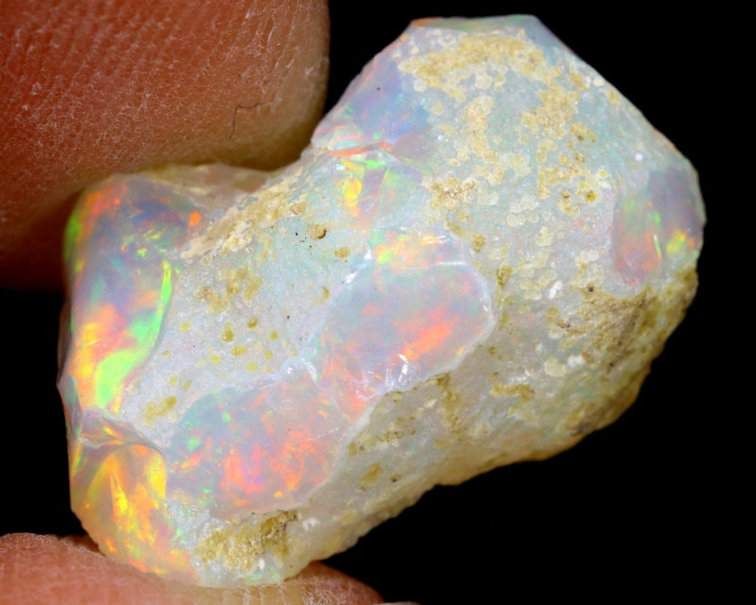 Opale Welo éthiopienne brute - "Enclosed Rainbow" - (18 x 11 x 9mm - 8 carats) - POC-0153 - VENDU