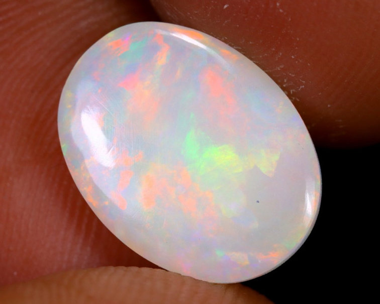 Collector's box - "Treasure Trove"  - Ethiopian Welo Opals - 7 Opals - Altogether 24,80 carats - SOLD