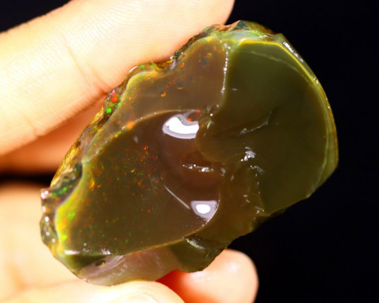 Welo éthiopien brut - Opale de cristal - "Darkness of Space" - (44x27x20mm - 127 carats) - POC-0221