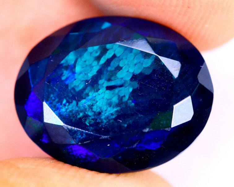 Faceted Cut - Ethiopian Welo Opal Smoked - "Gorgeous Ice" - (15.7x12.6x8.7 mm - 7.42 carats) - POC-0335