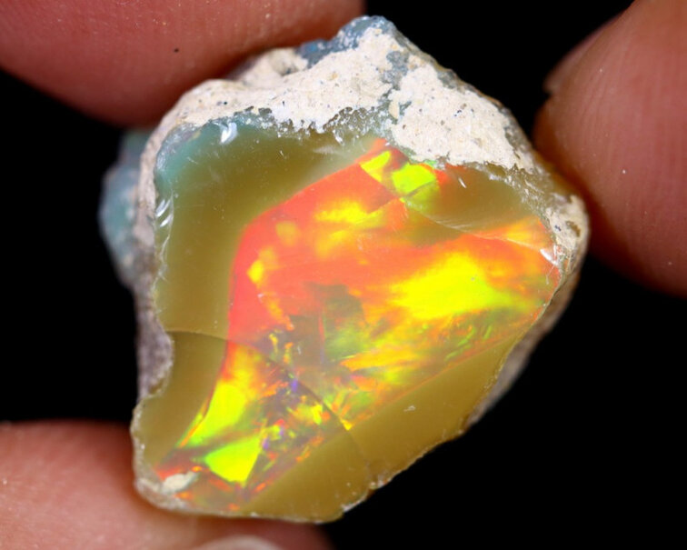 Äthiopischer Welo-Opal in Rohform - "Nature's Awakening" - (18 x 15 x 9 mm - 11 Karat) - POC-0338