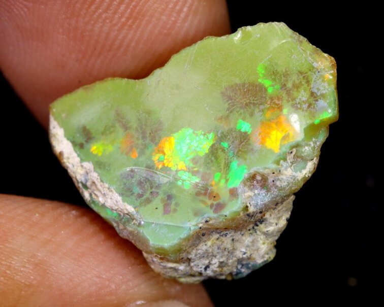 Rough Ethiopian Welo Opal - "Zombie Arise" - (18 x 11 x 8 mm - 7 carats) - POC-0360