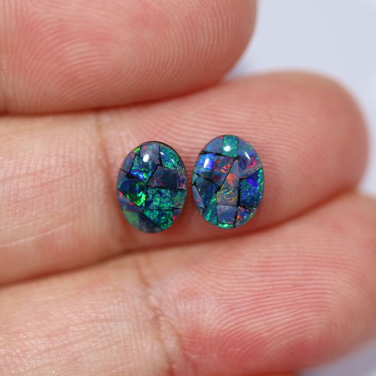 Australian Opal - Triplets - "Heavenbound Colours (8 x 6 x 2 mm - 1.45 carats) - POC-0364