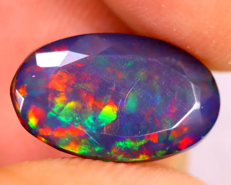 Ethiopian Welo - Smoked Opal "Darkness of Space" - (13.8 x 8.4 x 5.6 mm - 2.56 carats) - POC-0422
