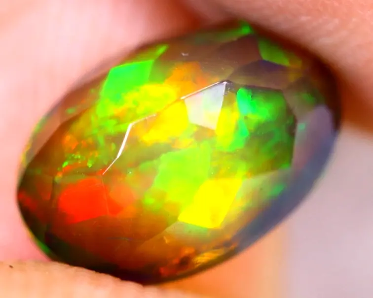 Faceted Ethiopian Welo - Smoked Opal "Inner Struggle" - (10 x 7 x 5.1 mm - 1.68 carats) - POC-0433