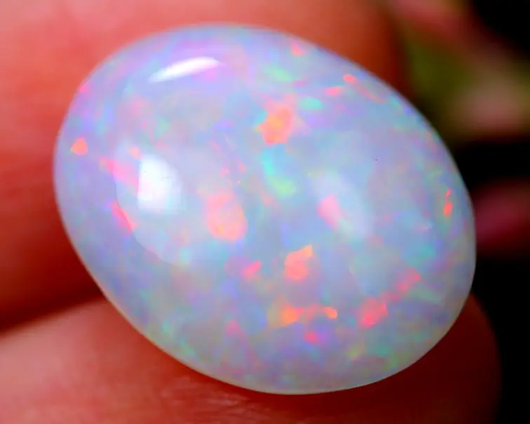 Natural Ethiopian Welo Opal - "Void Egg" - 16.10 x 12.9 x 4.5 mm - 5.15 carats - POC-0439