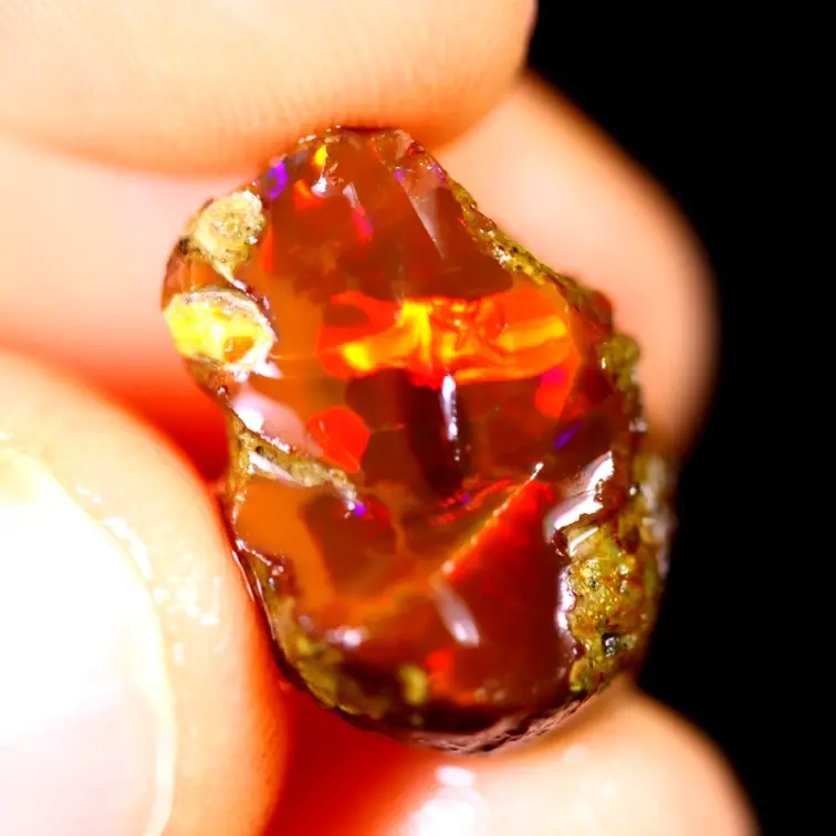 Ruwe Ethiopian Welo - Crystal opal - "Purple Rain" - (16 x 11 x 9 mm - 8 carats) - POC-0486
