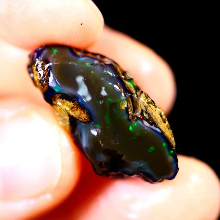 Welo éthiopien brut - Opale cristalline - " Depth of Darkness " - (27 x 12 x 9 mm - 17 carats) - POC-0490