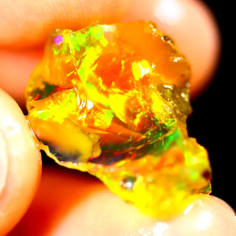 Rough Ethiopian Welo - Crystal Opal - "Exploding Sun" - (20 x 16 x 7 mm - 8 carats) - POC-0493