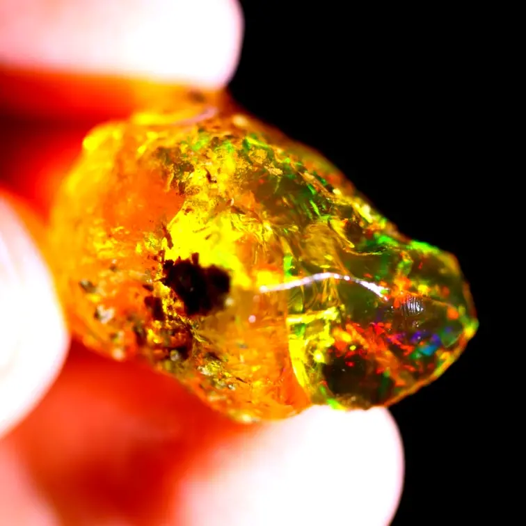 Rough Ethiopian Welo - Crystal Opal - "Nature's Gem" - (25 x 17 x 11 mm - 22 carats) - POC-0504