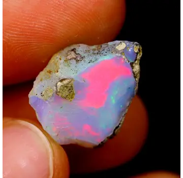 Äthiopischer Welo-Opal im Rohzustand - " Spirit Guide" - (17 x 13 x 7 mm - 7 Karat) - POC-0508