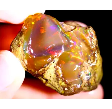 Rough Ethiopian Welo - Crystal Opal - "Blood Stone" - (39 x 28 x 18 mm - 80 carats) - POC-0513