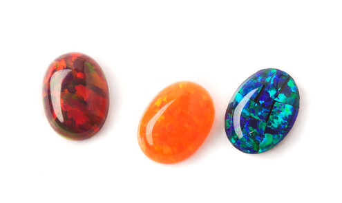 Different types of opals