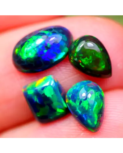 Set of 4 Ethiopian Welo - Smoked Opals "Odd Treasures" - (8,7 x 5,6 x 3,3 mm - 2.15 carats) - POC-0562