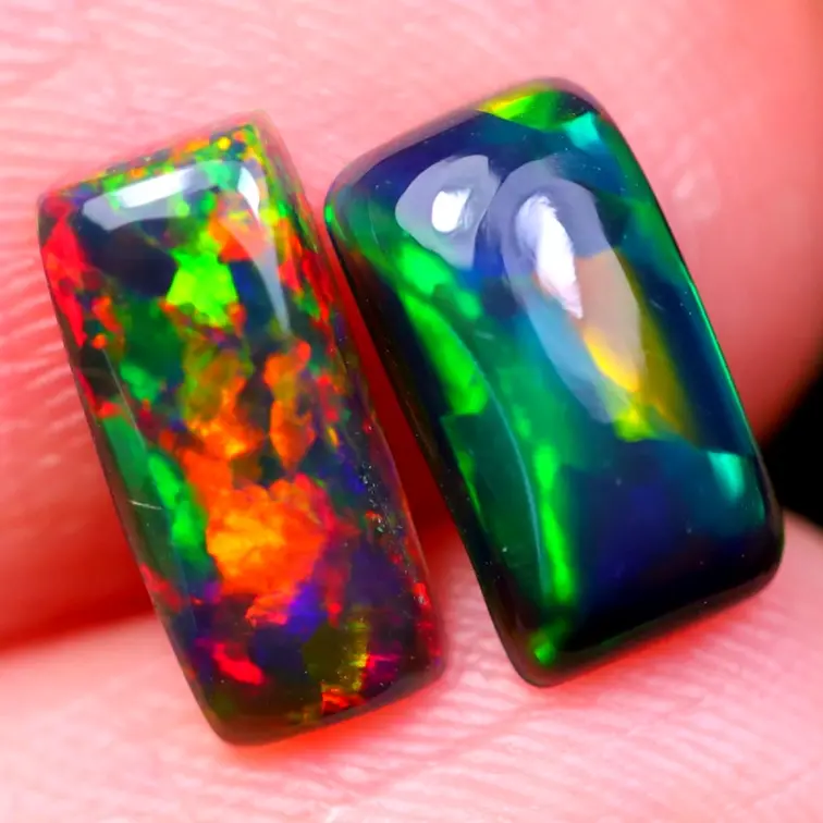 Lot de 2 Welo éthiopiens - Opales fumées "Treasure Bricks" - (9 x 4 x 2 mm - 1,24 carats) - POC-0563