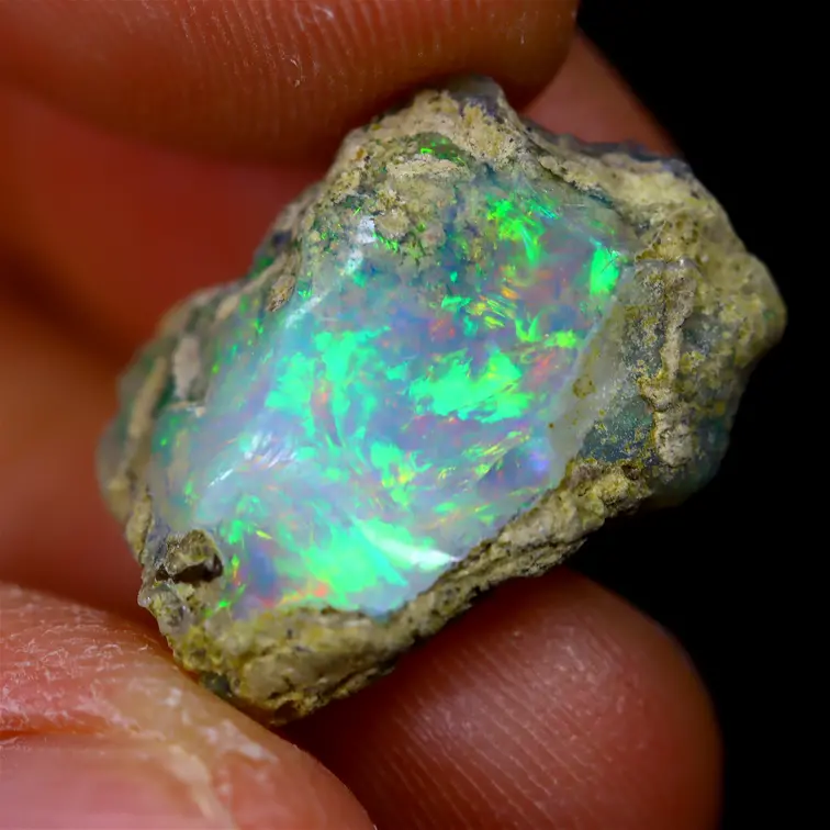 Äthiopischer Welo-Opal in Rohform - "Verborgenes Glück" - (18 x 12 x 8 mm 7 Karat) - POC-0592