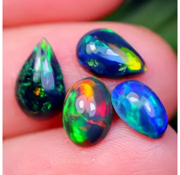 Äthiopischer Welo-Opal geräuchert - „Portal Keys“ - (9,1x6x2,6 mm - 2,54 Karat) - POC-0598