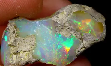 Is opaal een soort glas?