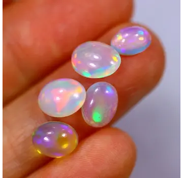 Satz mit Äthiopische Welo-Opale - "Birth of Universes" - (8,9 x 6,7 x 3,6 mm - 4,34 Karat) - POC-0647