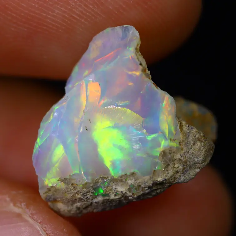 Äthiopischer Welo-Opal in Rohform - "Nature's Blessing" - (15 x 14 x 9 mm - 7 Karat) - POC-0664