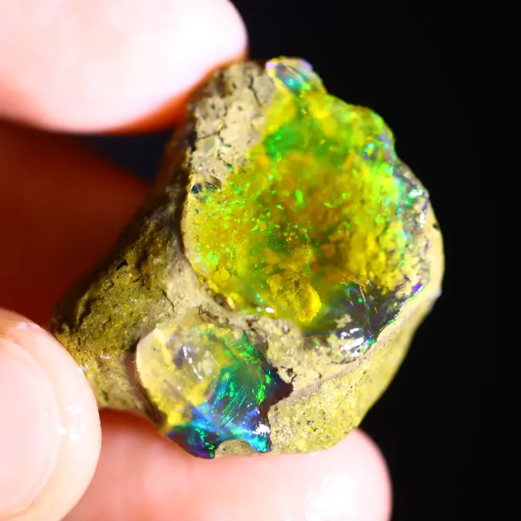 Rough Ethiopian Welo - Crystal Opal - ‘Nature's Call’ - (25 x 20 x 10 mm - 27 carats) - POC-0676