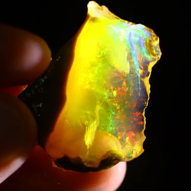 Äthiopischer Welo-Rohstein - Kristallopal - „Sonnenspektakel“ - (32 x 26 x 6 mm - 22 Karat) - POC-0679